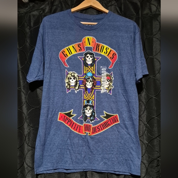 Gun N Roses - Picture 1 of 3